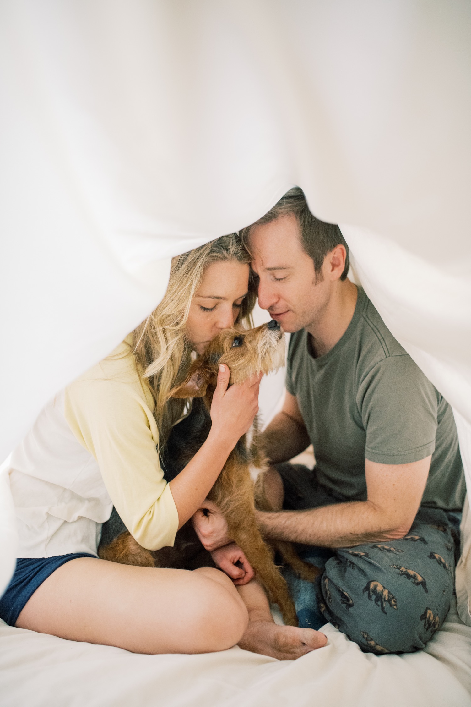 engagement session with dogs, lifestyle engagement session